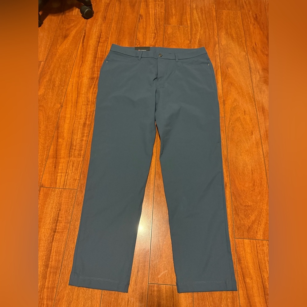 NWT lululemon athletica Men's ABC 5 pocket Pants - Slate Blue